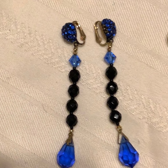 3 pair of vintage earrings - Picture 3 of 4